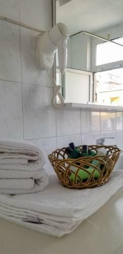Spacious And Cozy Apartment - Ajia Apartment