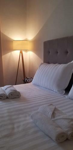 Spacious And Cozy Apartment - Ajia Apartment