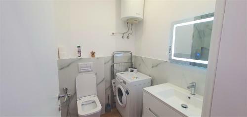 Eni`s Apartments