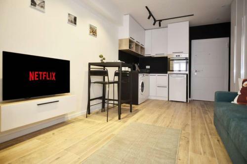 Apartamento Lina - Tia, Modern Studio In Shopping District