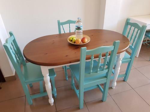 Apartamento C�ntrico, Amplio Y Con Balc�n Cerca Del Mar
