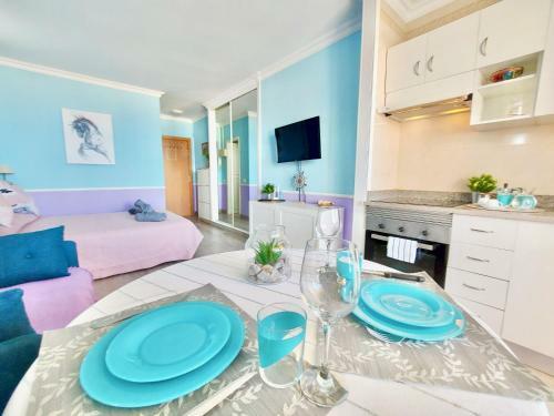 Ocean And Sky Studio Apartment