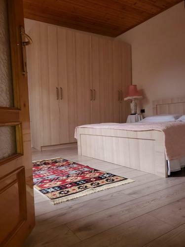 Apartamento Tirana Traditional Home
