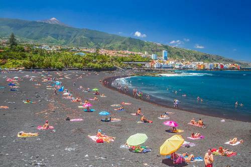 Apartamento Puerto de La Cruz, C�ntrico �tico Con Piscina - Edificio Girasol