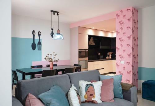 New Bazaar Stylish Apartment In Tirana?s Heart