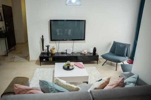 New Bazaar Stylish Apartment In Tirana?s Heart