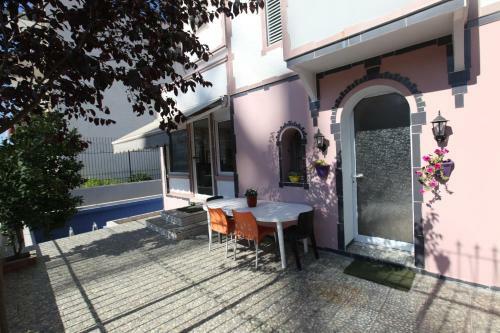 Apartamento Castle Vila Of Tirana
