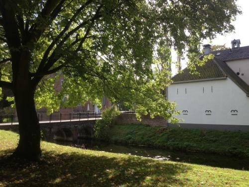 Bed & Breakfast Kasteel Ophemert