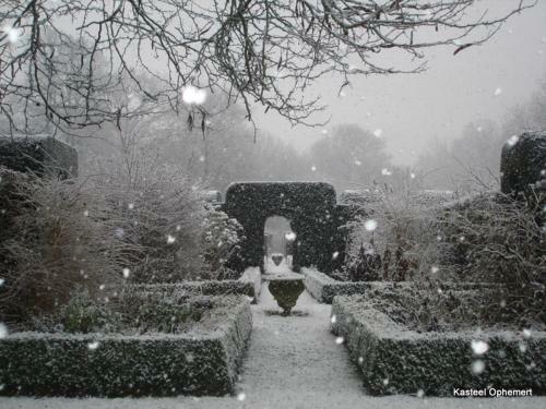 Bed & Breakfast Kasteel Ophemert