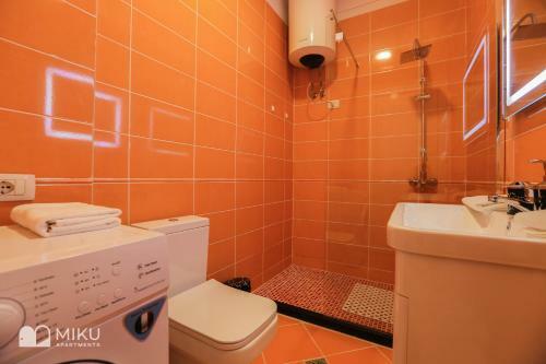 Miku Apartment-perfect 1bd At Komuna E Parisit