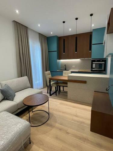 Newly Refurbished Apartment Next The Usa Embassy