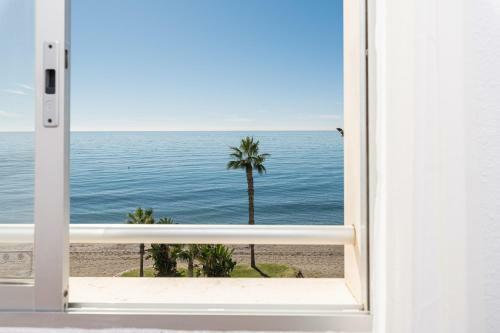 Amazing Sea View Apartment And Relax Area