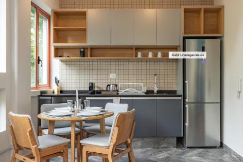 Art Deco & Modern Apt With Rooftop In Condesa!