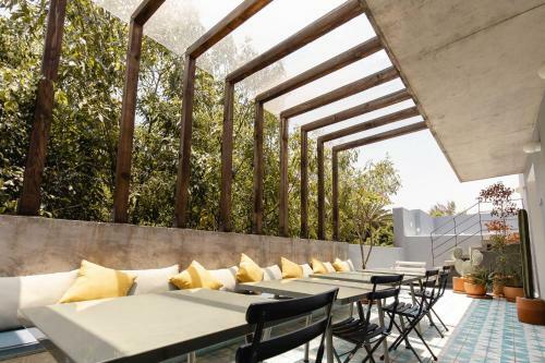Art Deco & Modern Apt With Rooftop In Condesa!