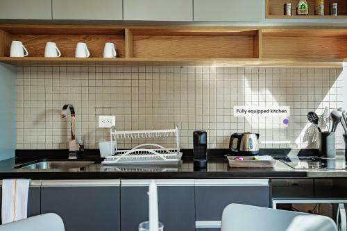 Chic Modern La Condesa Apt In Art Deco Building