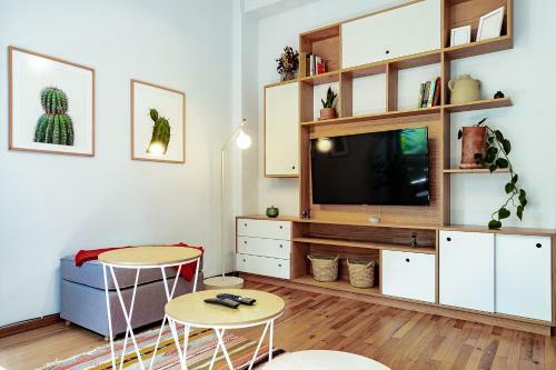 Chic Modern La Condesa Apt In Art Deco Building