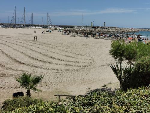 Apartamento Port de Roda de Bara -roc Sant Gaieta