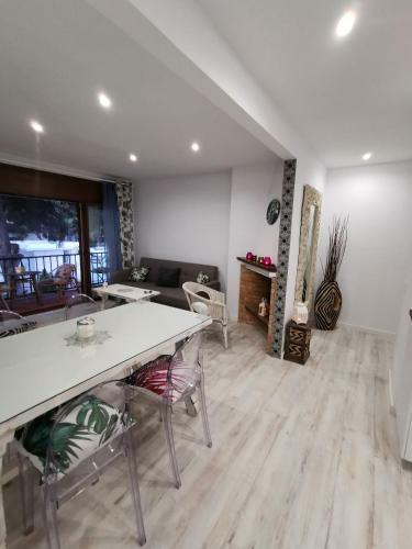 Apartamento Port de Roda de Bara -roc Sant Gaieta