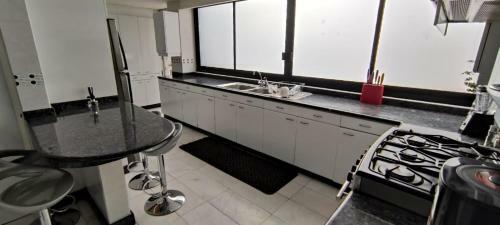 Caravansaro Horacio 1719 Polanco