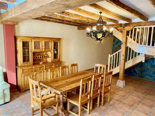 La Parada de Jimena-casa R�stica Rodeada de Bodegas En Rueda
