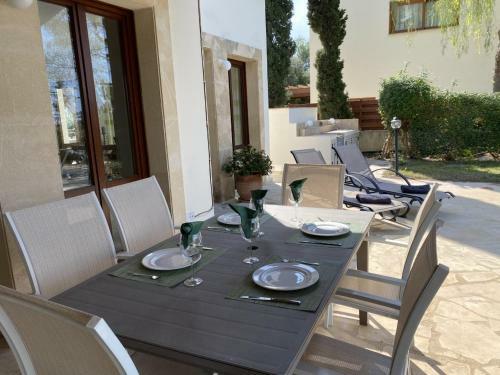 Villa Anemonas With Private Pool, Aphrodite Hills Golf & Spa Resort