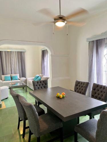 Hotel Hostal Casablanca