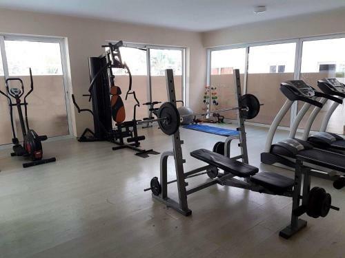 Newly Remodelled Apartment, Pool, Sauna And Gym