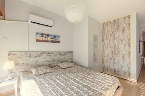 Apartamento Furnished Seafront Studio