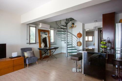 Apartamento Penthouse Duplex Overlooking The Mediterranean