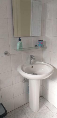 2 Bedroom Apartment Near Finikoudes