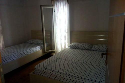 Spacious Beach House, Best View In Radhima, Kanul