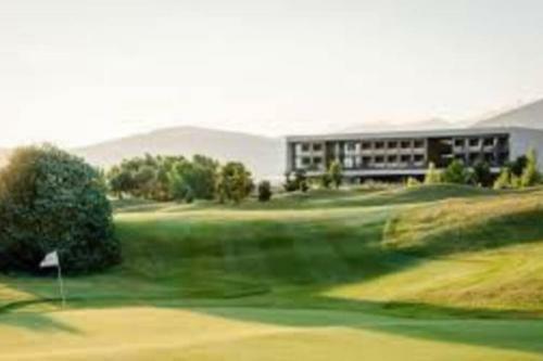 Apartamento En Urb. Las Margas Golf (Piscina)