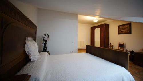 Casa Rural Plaza Vieja Salda�a