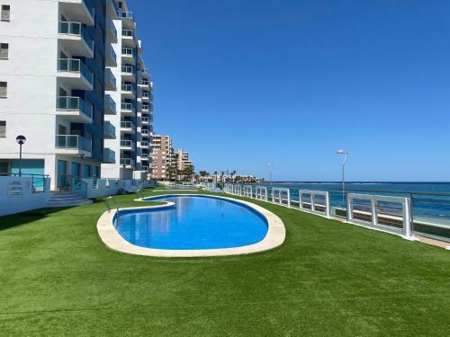 Magnificent Apartment With Stunning Sea Views