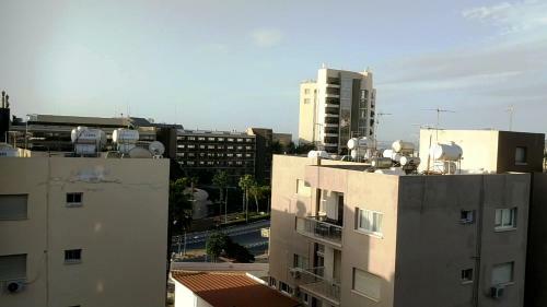 Fantastic 1 Bed Apartment Opposite 4 Seasons Limassol