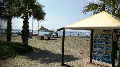 Fantastic 1 Bed Apartment Opposite 4 Seasons Limassol