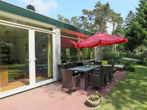 Holiday Home Ruischende Dennen Huybergen