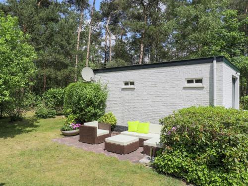Holiday Home Ruischende Dennen Huybergen