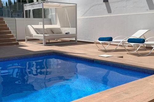 Modern Villa With Pool, Bbq, Sun Terrace & Seaview