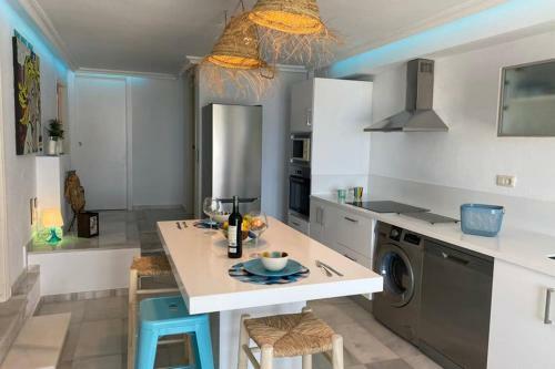 Apartamento Vista Marina Con Piscina Infinity