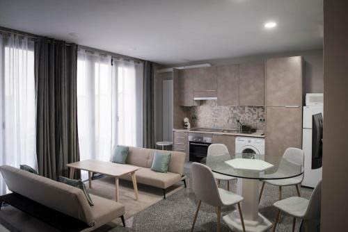 Apartamento En Centro Hist�rico Con Patio Romano