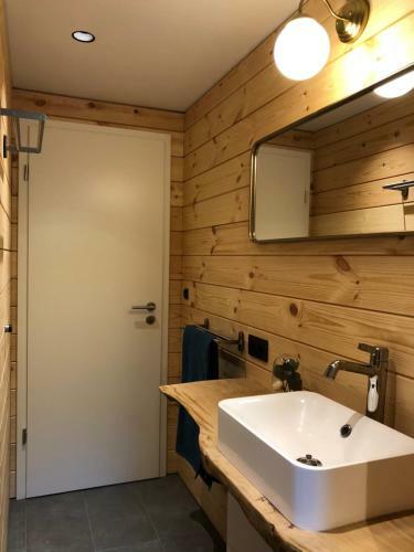 Chalet de Charme, Le "caribou Lodge", Eifel Belge