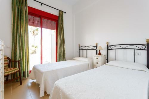 Bonito Apartamento En Campo de Golf Con Piscina