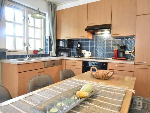 Upbeat Holiday Home In Reutum With Jacuzzi