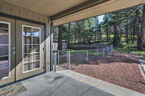 Contemporary Flagstaff Retreat With Ponderosas!