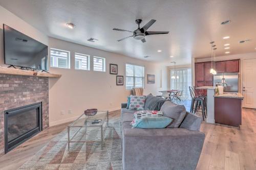 Modern Retreat About 3 Mi To Downtown Flagstaff!