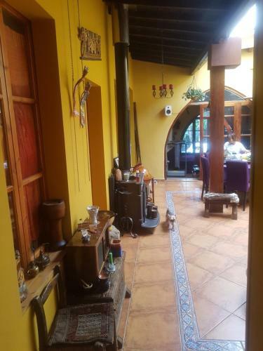 Sylvias Antique House