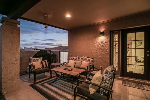 Sunset Views From This Hilltop Fountain Hills Gem