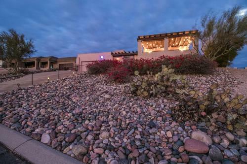 Sunset Views From This Hilltop Fountain Hills Gem