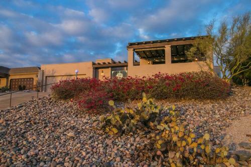 Sunset Views From This Hilltop Fountain Hills Gem